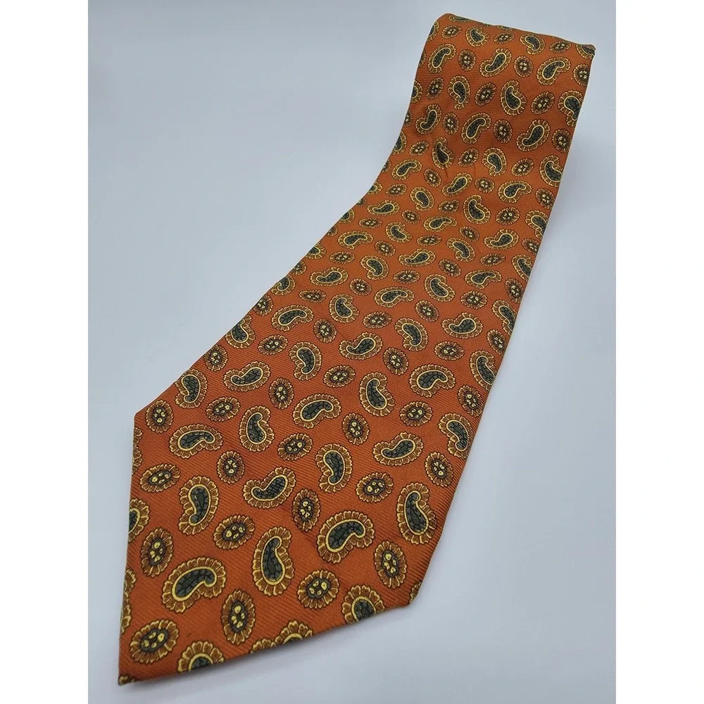 Brooks Brothers Makers And Merchants Orange Paisley Tie 100% Silk 59